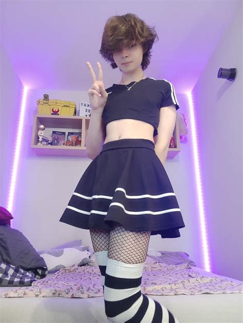 r/femboys